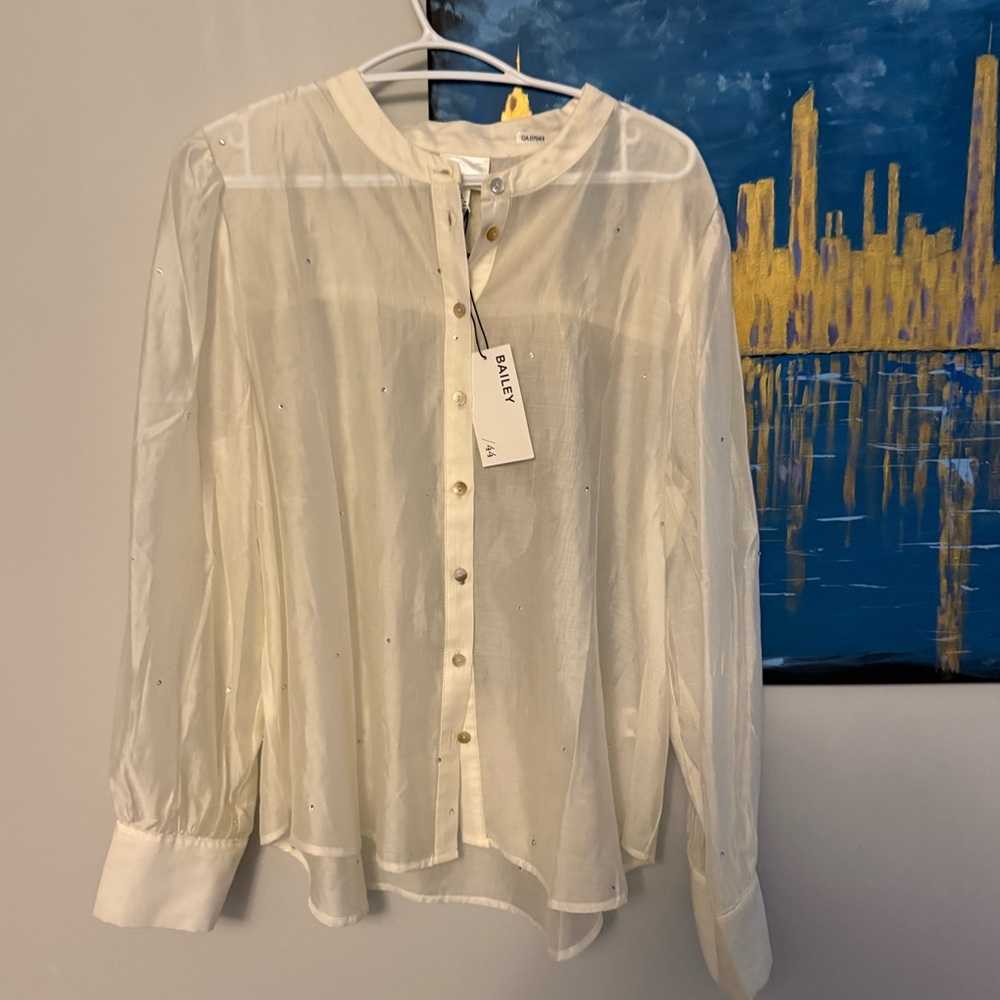 Bailey 44 Sheer Cream Button Down Blouse Top
Sequins SZ XL NWT